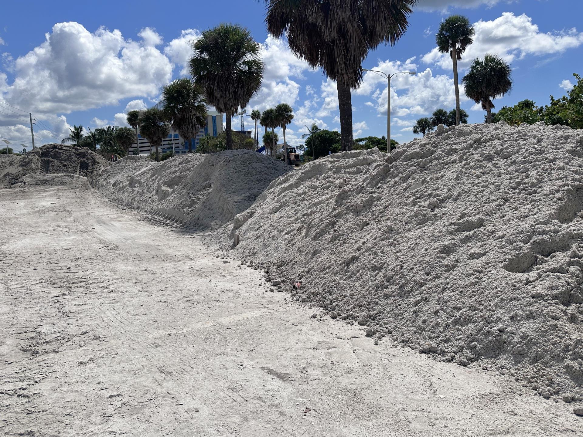 Helene - sand cleanup