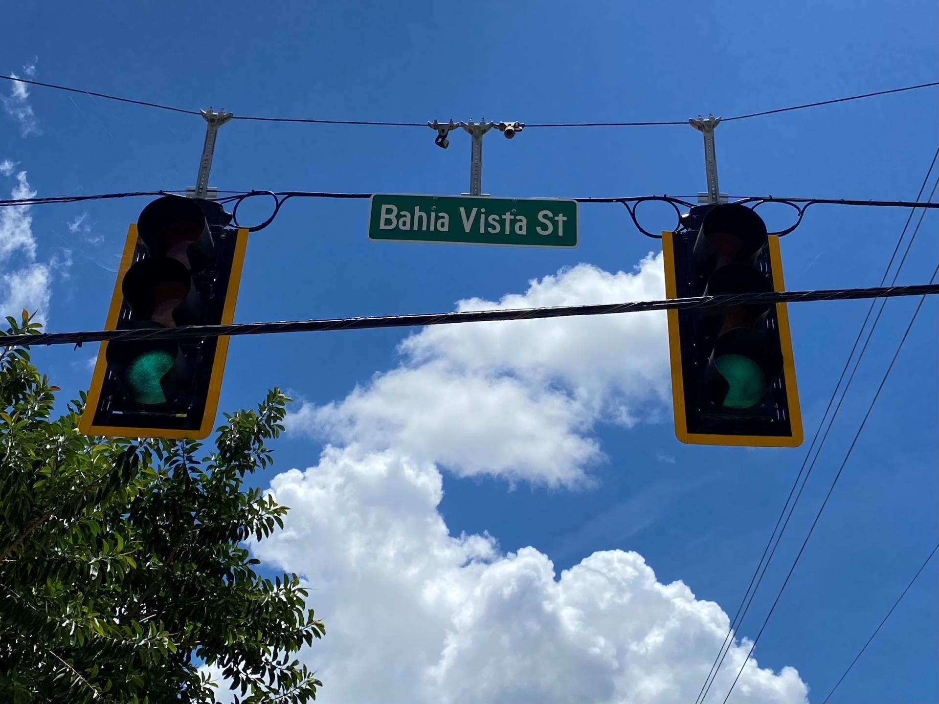 Osprey Avenue-Bahia Vista Street traffic signals